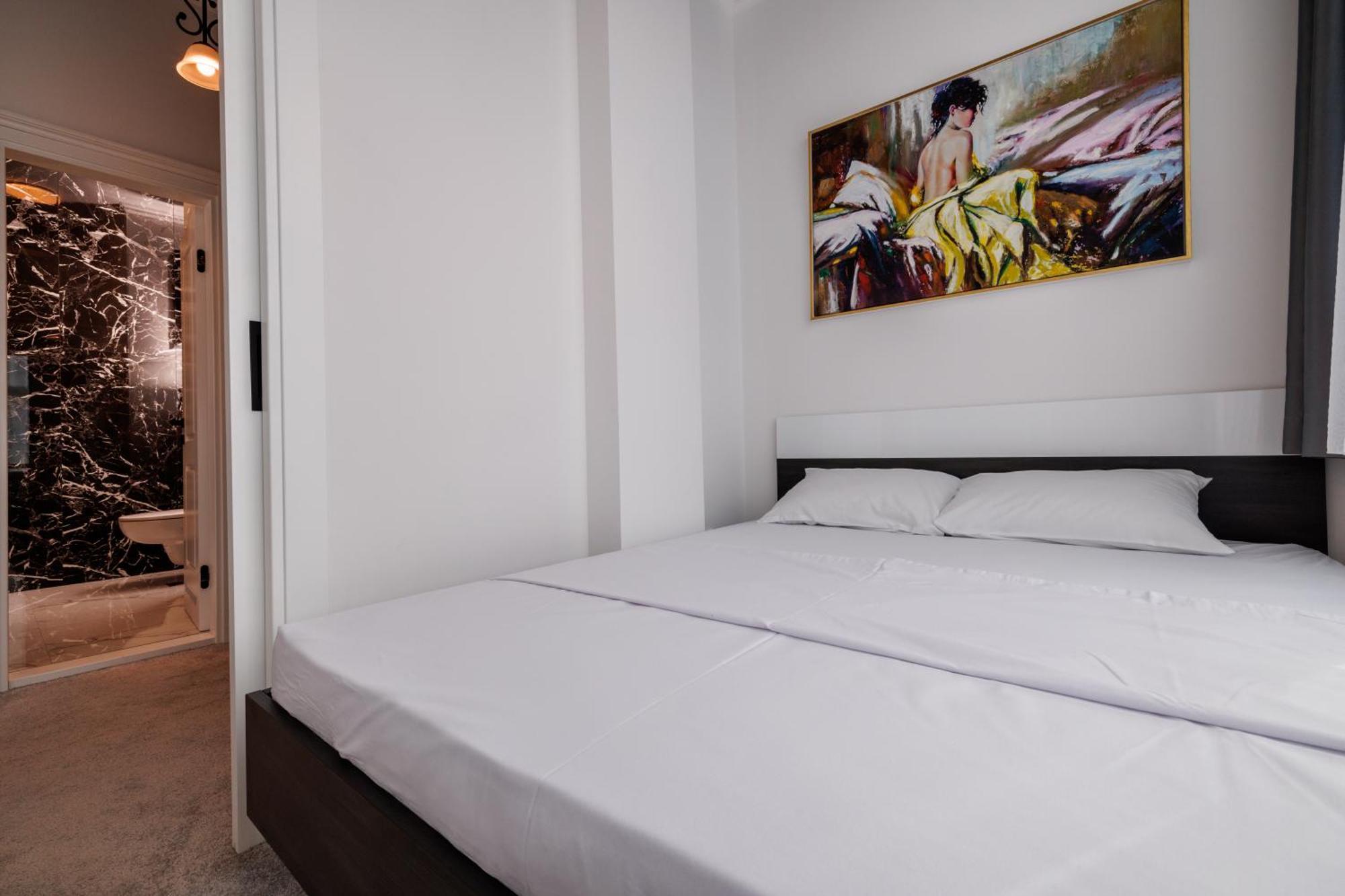 White Unique Apart Niksic Exterior photo